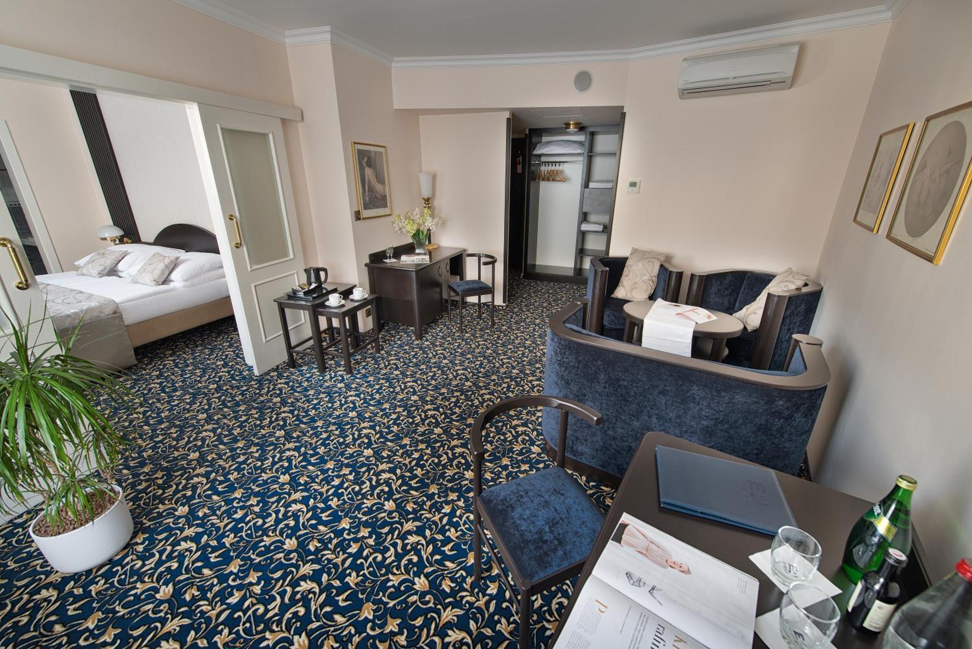 Esprit 4* Prag